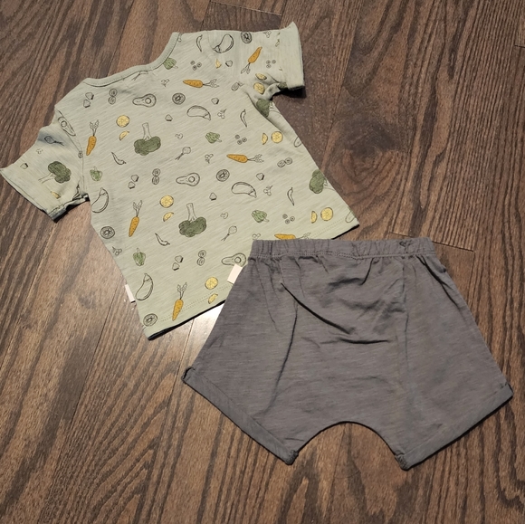 Rabbit + Bear Organic baby summer set - Picture 2 of 2